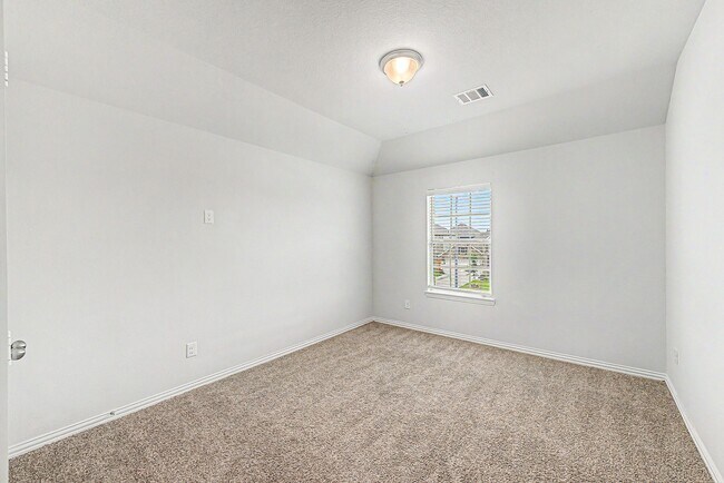 Building Photo - 209 Cambria Green Ln
