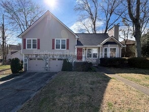 Building Photo - 2063 Winsburg Dr