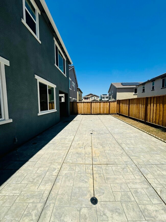 Building Photo - 5421 Knights Valley Ln
