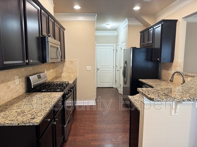 Building Photo - 1065 Township Cir