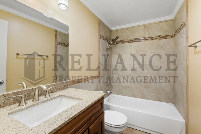 Building Photo - 5911 Hartford Dr