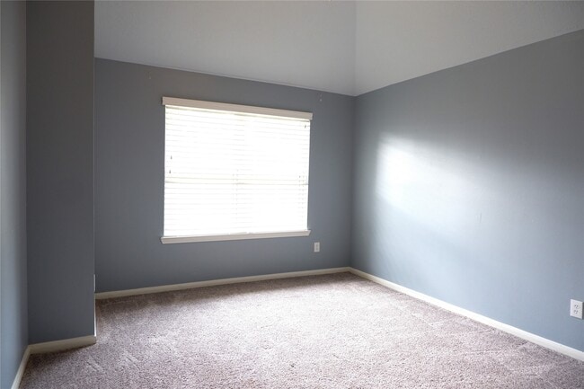 Building Photo - 2614 Parkbriar Ln