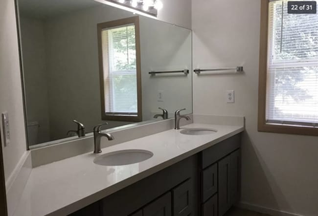 Building Photo - $500 OFF First 2 Months – Spacious 4BR/3BA Home with Fenced Yard & 2-Car Garage in Tigard!