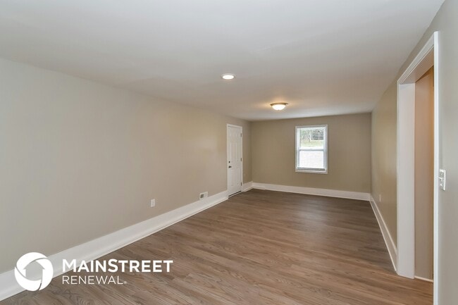 Building Photo - 308 Westwood Ct