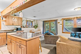 Building Photo - 612 Sylvan Park Rd