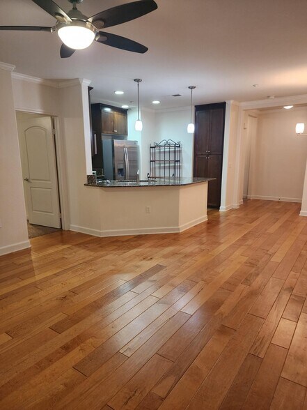 Primary Photo - 1021 Costa Pacifica Way