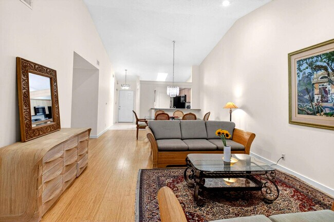 Building Photo - 10938 Roebelini Palm Ct