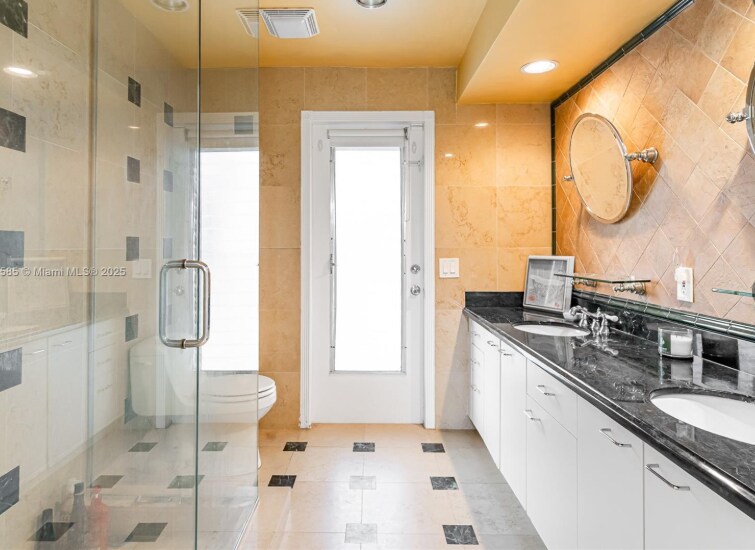 Building Photo - 14644 SW 83rd Ct