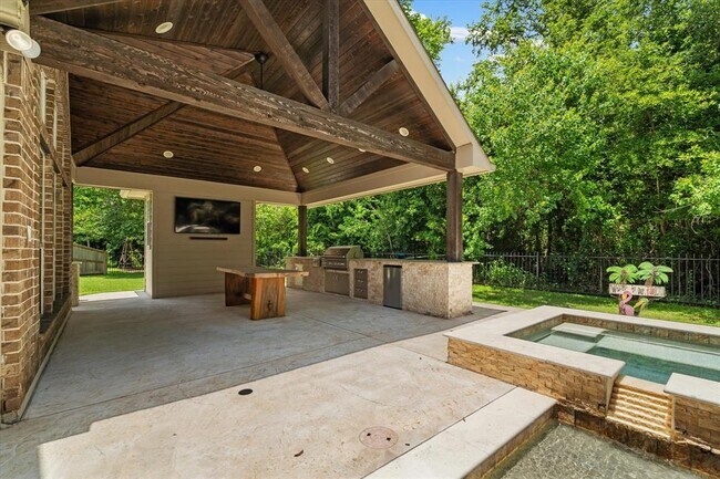 Building Photo - 15602 Shining Brook Ct