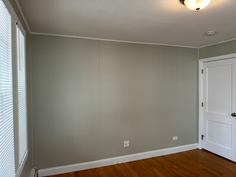 Bedroom 1 - 5 Harris St