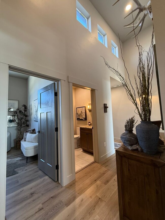 Building Photo - Your Private Oasis Awaits: Spacious 4BR Home with Premium Amenities