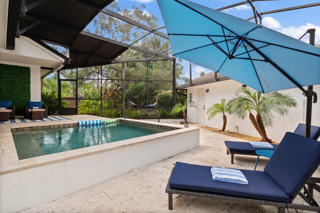 Building Photo - 4 Susan Pl