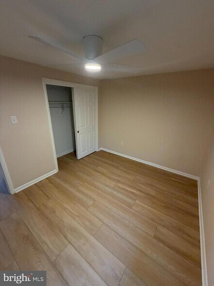 Building Photo - 250 Tanglewood Ln