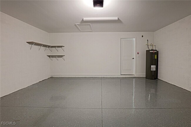 Building Photo - 20665 Hazelnut Ct