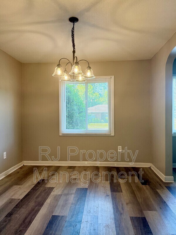 Building Photo - 5368 Scottsdale Ave