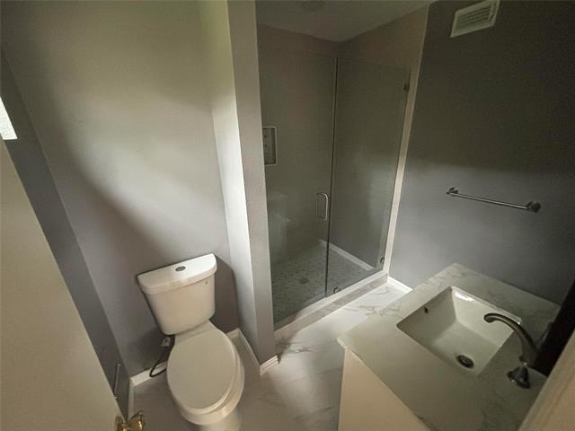 Building Photo - 6127 Bandera Ave