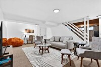 Building Photo - 2705 Freemantle Dr