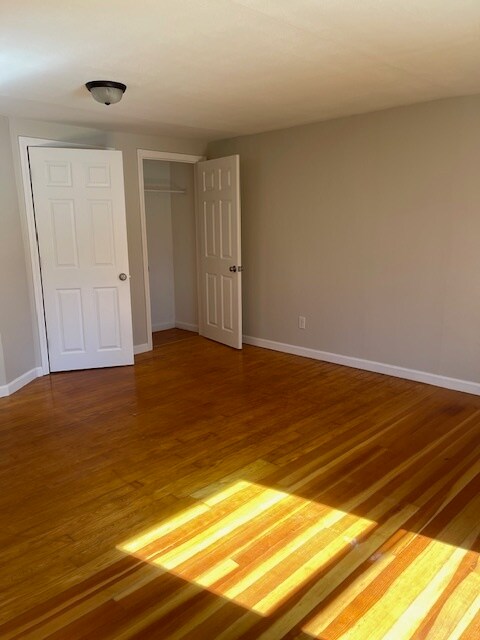 Building Photo - 14 Surry Park Rd