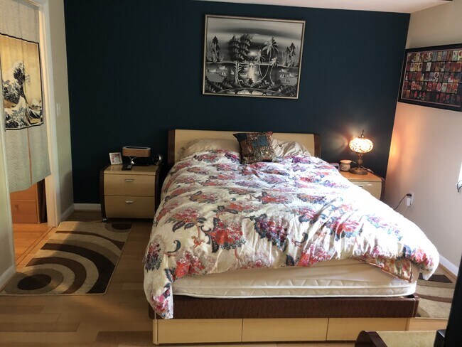 Building Photo - 350 G St SW