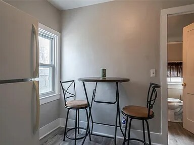 Building Photo - 10 North St