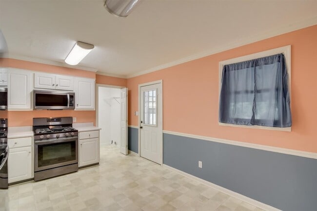 Building Photo - 2522 Ivey Rd