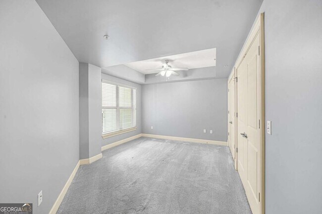 Building Photo - 200 River Vista Drive