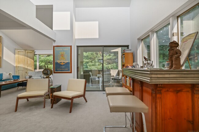 Building Photo - 61 Whitney Glen Dr