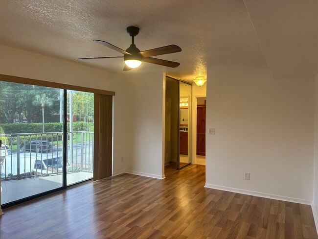 Building Photo - 8559 Boca Rio Dr