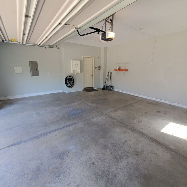 Building Photo - 2643 Wyndgate Ct