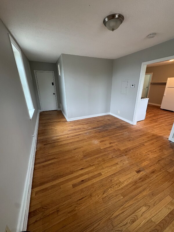 Building Photo - 20 Willington Ave