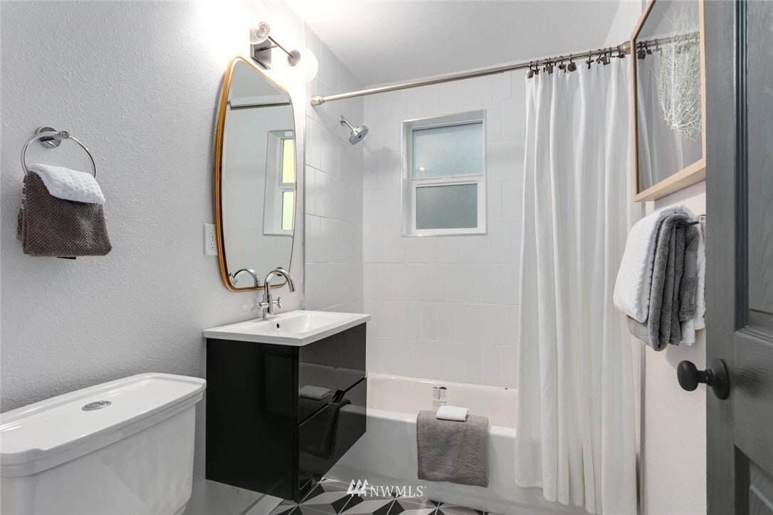 Building Photo - 14807 Ashworth Ave N