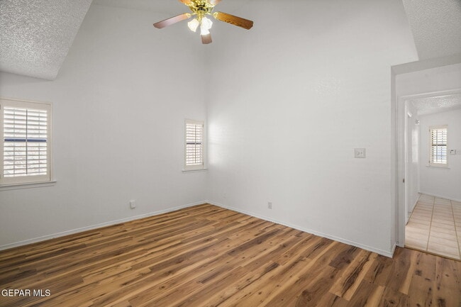 Building Photo - 568 Mogollon Cir