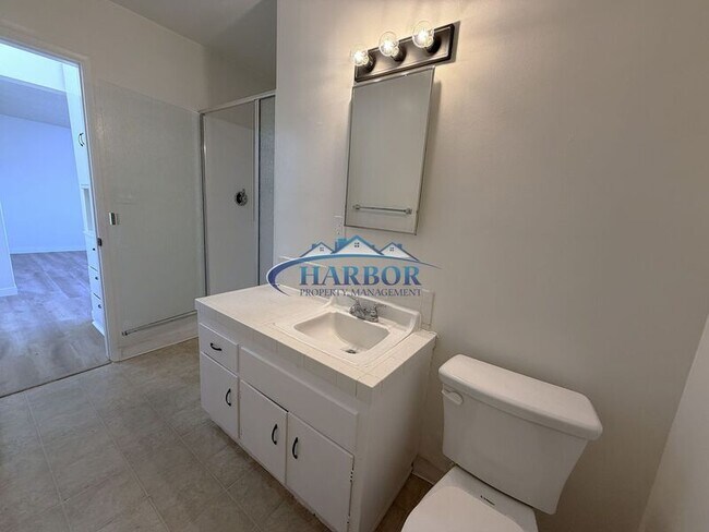 Building Photo - 12302 S Inglewood Ave