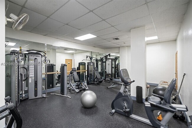 Building Photo - 3800 S Ocean Dr