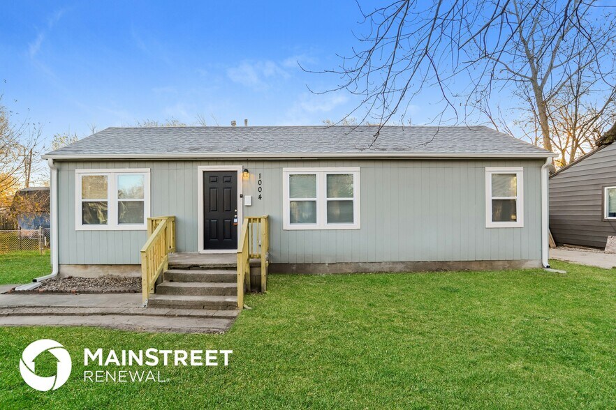 Primary Photo - 1004 S Brockway St