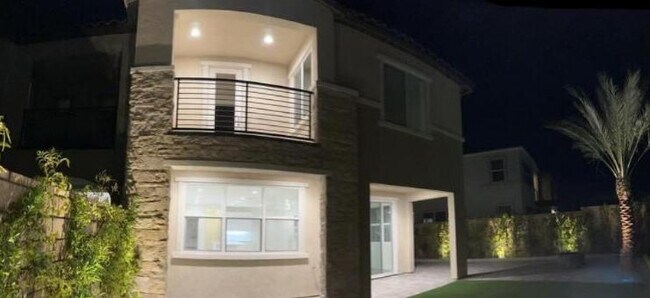 Building Photo - 43275 Passagio Lago Way