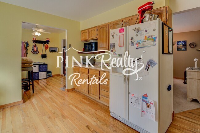 Building Photo - 1716 Wooten Rd