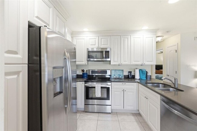 Building Photo - 5191 Salmon Dr SE
