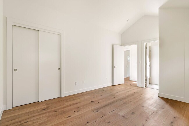 Building Photo - Brand New Construction! 2 Bedroom 2.5 Bath...