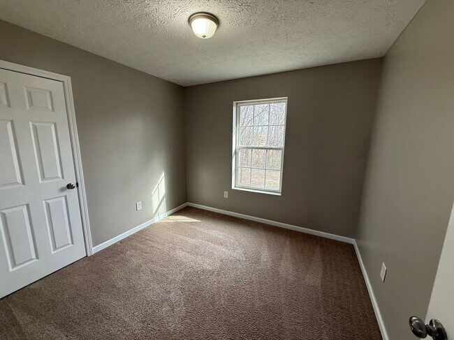 Building Photo - 3 bedroom 2 bath Single Family Home White Pine, TN