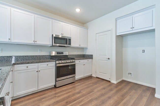 Building Photo - 85494 Cortona Ct