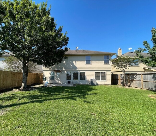 Building Photo - 15723 Crooked Arrow Dr