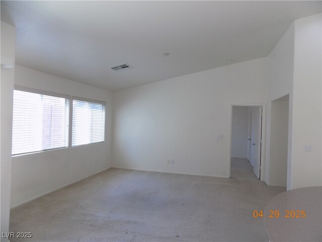 Building Photo - 6375 Salmon Mountain Ave