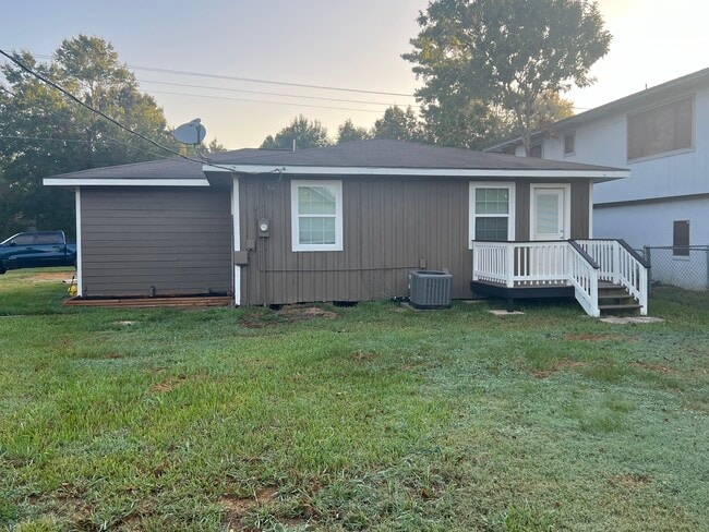 Building Photo - 7984 Fm