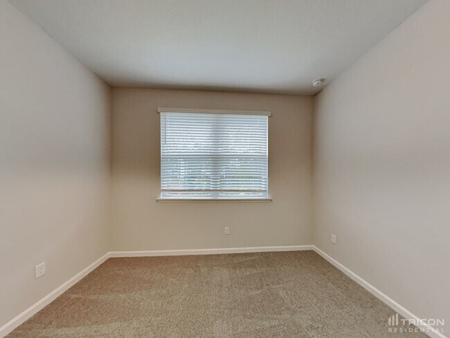 Building Photo - 298 Charlie Way