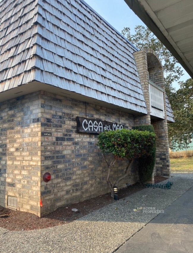 Building Photo - 1199 SE 9th Ave