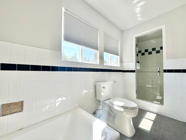 Building Photo - 8261 W 4th St