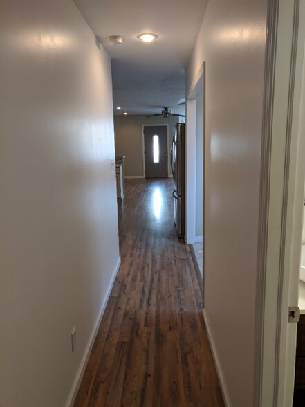Building Photo - 55 E Columbus Ave