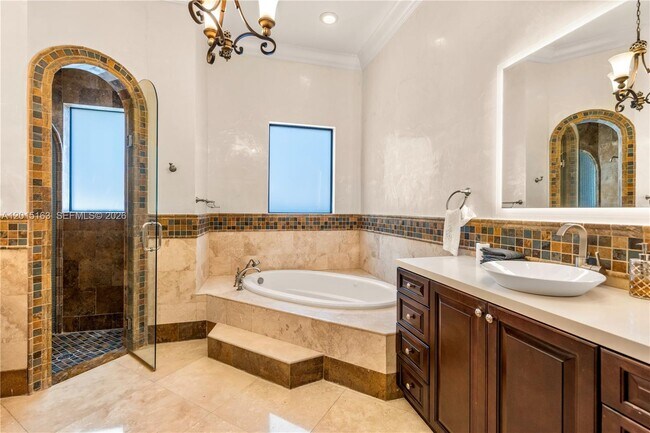 Building Photo - 5838 SW 50th St