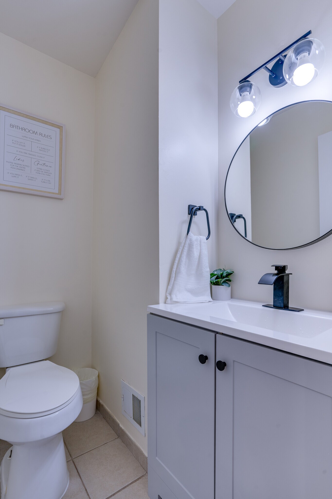 Half Bath - 13809 Newport Ln